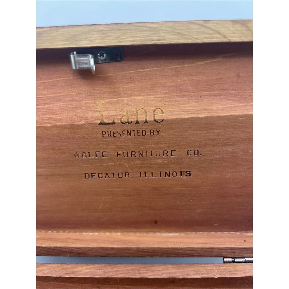 Vintage Lane Miniature Cedar Chest No Key Wolf Furniture Co. Decatur Illinois